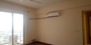 Room in 4 BHK Apartment at Mahindra Aura, Sector 110a – for Rent