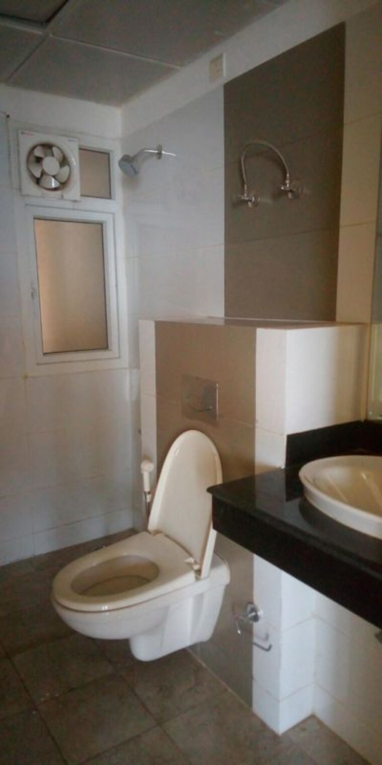 Bathroom, mahindra-aura 4 Bedroom 2428 Sq.Ft. Apartment In Sector 110a Gurgaon 10255642