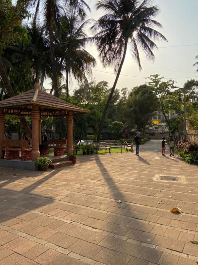 Exterior View, k-raheja-tower 2 Bedroom 900 Sq.Ft. Apartment In Bandra East Mumbai 10255649