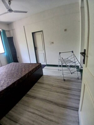 Bedroom in 2 BHK Apartment at Hiranandani Estate Barca, Hiranandani Estate – for Rent