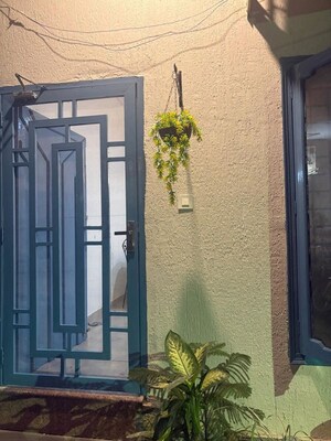 2 BHK Apartment For Rent in Race Course