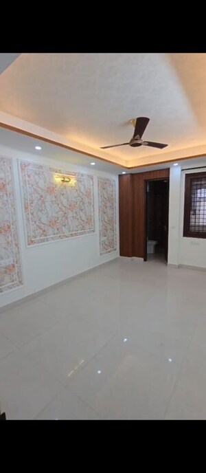 Room in 3 BHK Builder Floor at Ansal Sushant Apartments, Sushant Lok I – for Sale