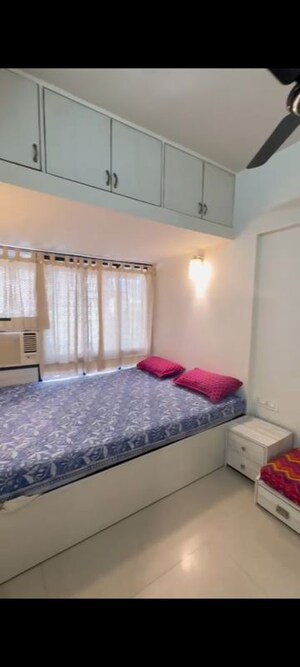 1 BHK Apartment For Rent in Link Garden, Andheri West