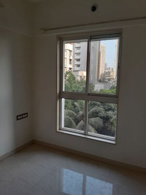 Room in 2 BHK Apartment at Chaitanya Kohinoor, Kandivali East – for Sale