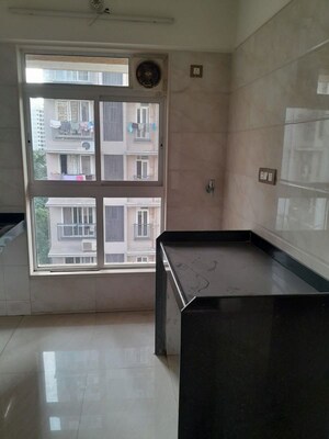 Room in 2 BHK Apartment at Chaitanya Kohinoor, Kandivali East – for Sale