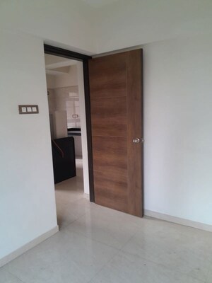 Room in 2 BHK Apartment at Chaitanya Kohinoor, Kandivali East – for Sale