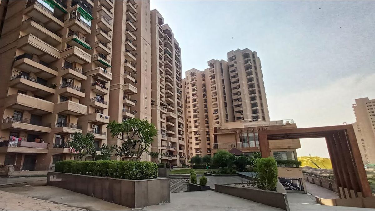 2.5 BHK Apartment For Sale in Migsun Green Mansion