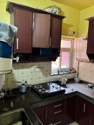 Kitchen in 2.5 BHK Apartment at Arsh Complex, Alpha 1 Greater Noida – for Rent