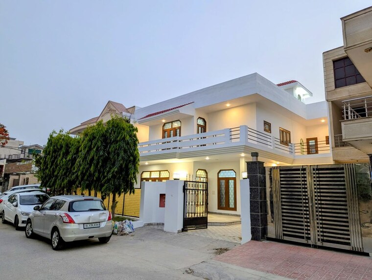Exterior View, sector 14 5 Bedroom 5000 Sq.Ft. Villa In Sector 14 Faridabad 10255727
