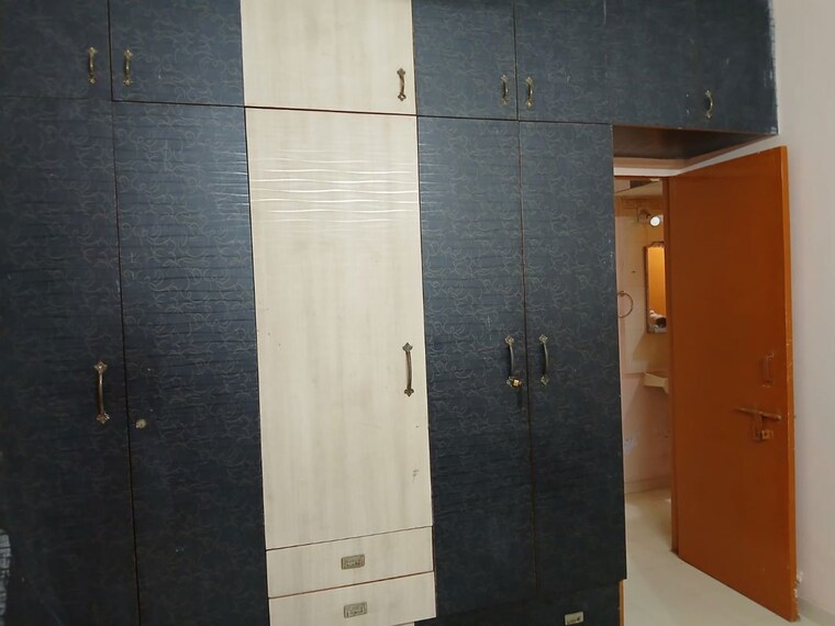 Bathroom, prahlad nagar 2 Bedroom 1100 Sq.Ft. Apartment In Prahlad Nagar Ahmedabad 10255732