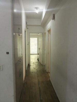 Building Lobby in 3.5 BHK Apartment at Migsun Twinz, Eta Ii Greater Noida – for Rent