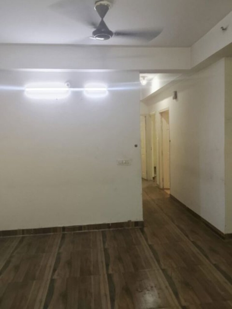 Room, migsun-twinz 3.5 Bedroom 1375 Sq.Ft. Apartment In Eta Ii Greater Noida Greater Noida 10255749