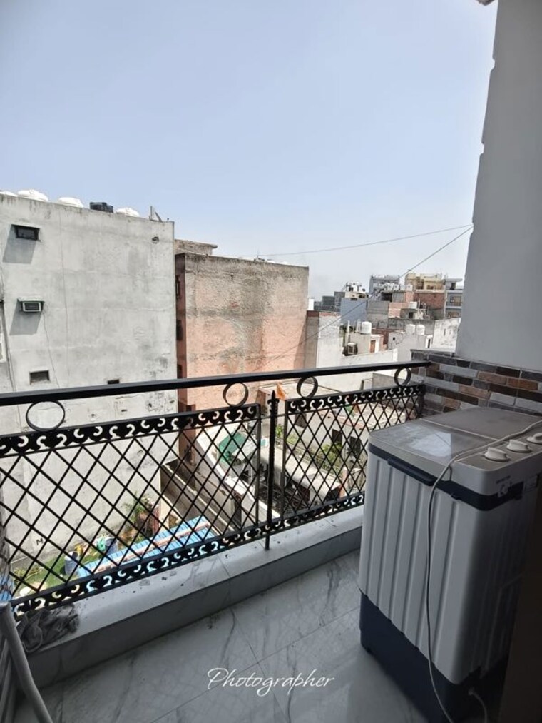 Balcony, saket 1 Bedroom 450 Sq.Ft. Apartment In Saket Delhi 10255752