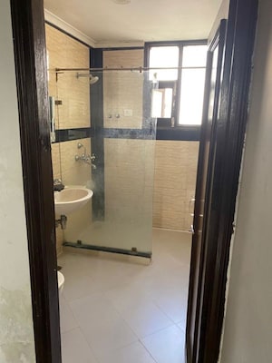 Bathroom in 3 BHK Apartment at Pir Machalla – for Rent