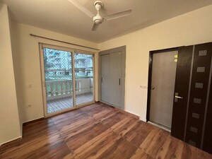 Room in 2 BHK Apartment at Ansal Royal Heritage, Sector 70 – for Rent
