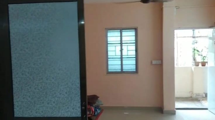 1 Rk+ Store Room Apartment For Rent in Prabhadevi CHS