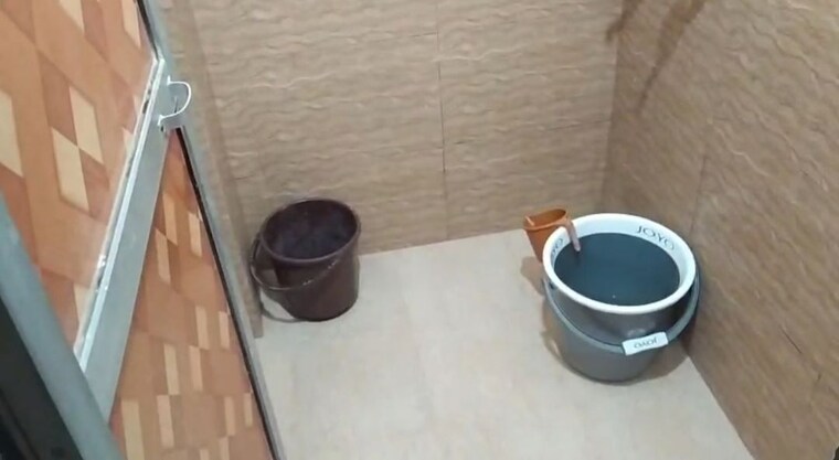 Bathroom, prabhadevi-chs 1 RK 250 Sq.Ft. Apartment In Prabhadevi Mumbai 10255764