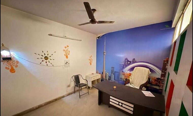 Team Area, hazratganj Commercial Office Space 1100 Sq.Ft. In Hazratganj Lucknow 10255811