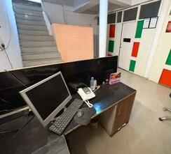 Office Space For Rent in Hazratganj