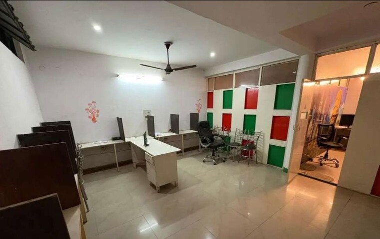 Tv Room, hazratganj Commercial Office Space 1100 Sq.Ft. In Hazratganj Lucknow 10255811