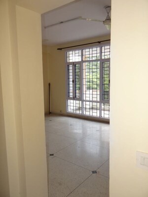 Room in 3 BHK Builder Floor at Unitech South City II, Sector 50 – for Rent