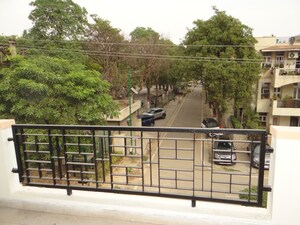 3 BHK Builder Floor – Exterior View View at Unitech South City II, Sector 50 - for Rent