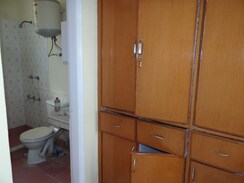 3 BHK + Servant Room Builder Floor For Rent in Unitech South City II
