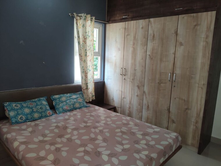 Bedroom, shree-radhe-parkview-eden 3 Bedroom 1400 Sq.Ft. Apartment In Jagatpur Ahmedabad 10255784