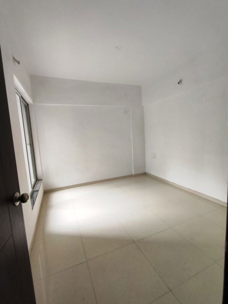 Master Bedroom, erandavane-chs 2 Bedroom 1000 Sq.Ft. Apartment In Erandwane Pune 10255860