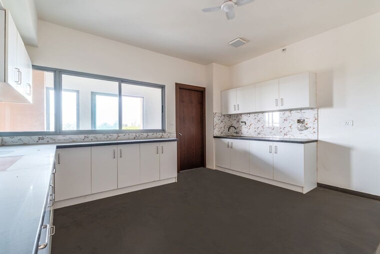 Kitchen, ukn-miraya-rose 3 Bedroom 3100 Sq.Ft. Apartment In Whitefield Bangalore 10255872