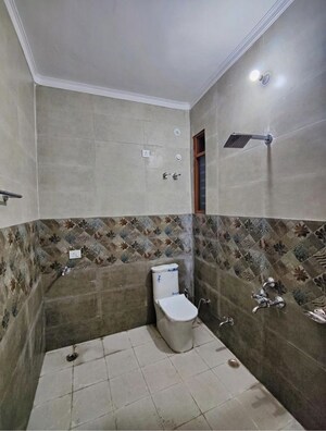 Bathroom in 2 BHK Builder Floor at Rajeshwar Nagar Phase 1 – for Rent