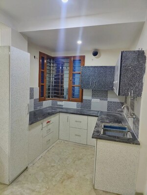 Kitchen in 2 BHK Builder Floor at Rajeshwar Nagar Phase 1 – for Rent