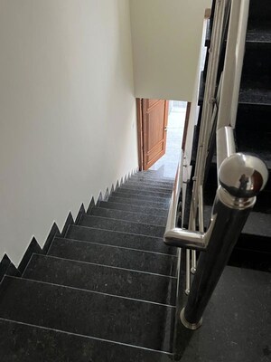 1 BHK Builder Floor For Rent in Sector 78