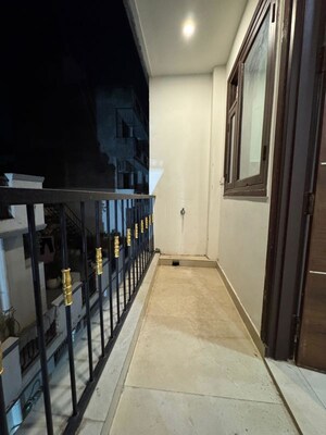 Balcony in 1 BHK Builder Floor at Chattarpur – for Rent