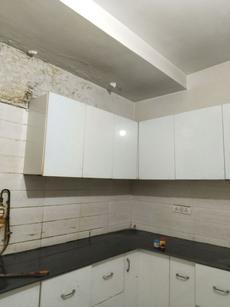 Kitchen, sarita vihar 3 Bedroom 1750 Sq.Ft. Apartment In Sarita Vihar Delhi 10249938