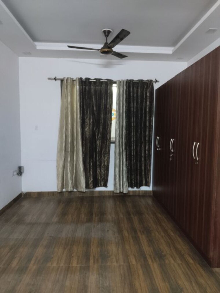 Bedroom, sarita vihar 3 Bedroom 1750 Sq.Ft. Apartment In Sarita Vihar Delhi 10249938