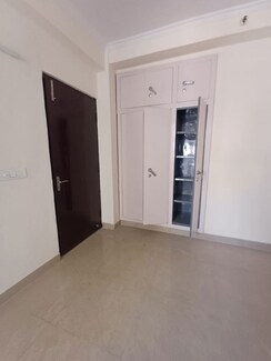 3 BHK Apartment For Sale in Gaur City 2 - 14th Avenue