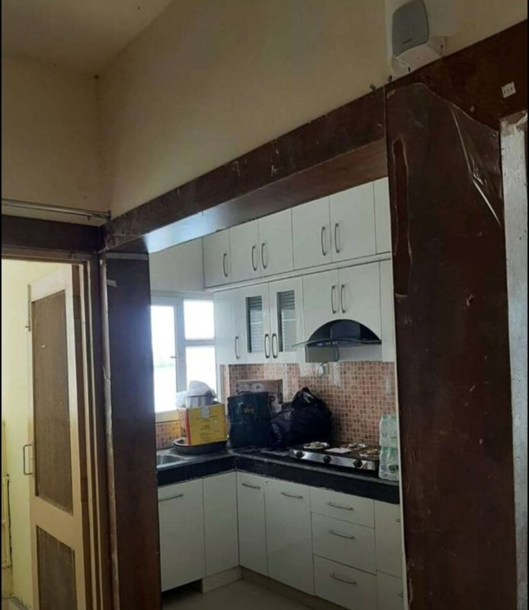 Kitchen, vikash khand 3 Bedroom 1400 Sq.Ft. Apartment In Vikash Khand Lucknow 10255941