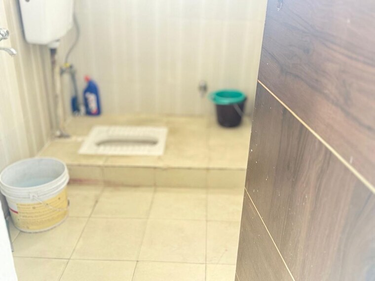 Bathroom, malviya nagar 2 Bedroom 900 Sq.Ft. Builder Floor In Malviya Nagar Delhi 10255950