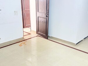 Room in 2 BHK Builder Floor at Malviya Nagar – for Rent