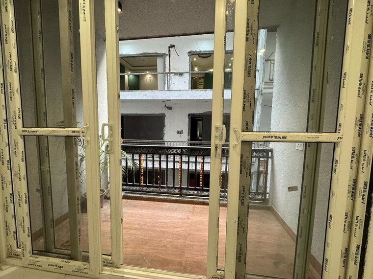 Balcony, chattarpur 2 Bedroom 1000 Sq.Ft. Apartment In Chattarpur Delhi 10255949