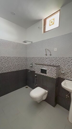 Attached Bathroom in 6 BHK Builder Floor at Govind Vihar – for Rent