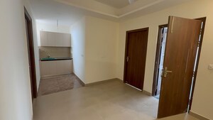 Room in 6 BHK Builder Floor at Govind Vihar – for Rent