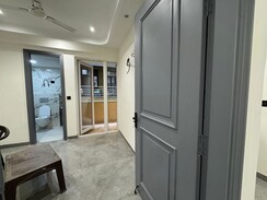 1 BHK + Servant Room Apartment For Rent in Chattarpur