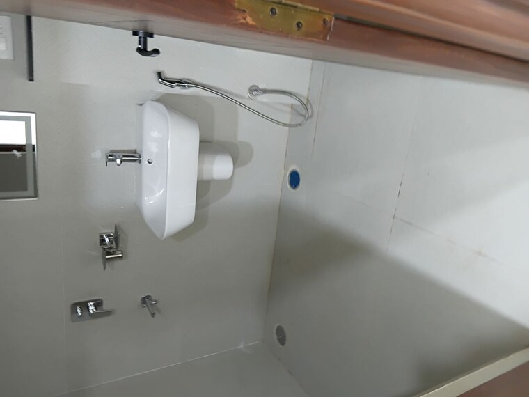 Bathroom, manikonda 3 Bedroom 1800 Sq.Ft. Apartment In Manikonda Hyderabad 10255969