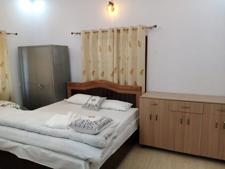 Bedroom, malsi 3 Bedroom 2500 Sq.Ft. Penthouse In Malsi Dehradun 10255974