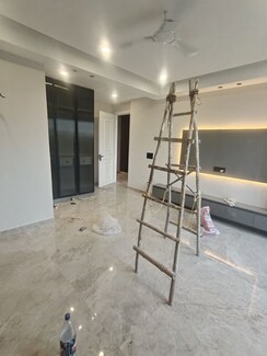 3 BHK + Pooja Room,Servant Room,Study Room,Extra Room Builder Floor For Rent in MDS Jai Shri