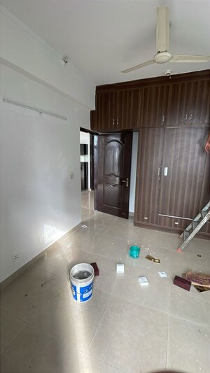 Furnished Amenities in 2.5 BHK Apartment at Geotech Pristine Avenue, Sector 16c Greater Noida – for Sale