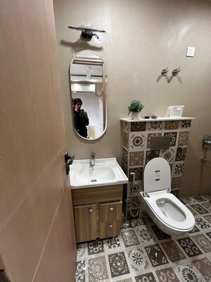 Bathroom in 1 BHK Builder Floor at Kulhan – for Rent