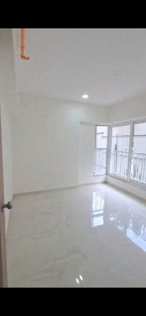 Room in 1 BHK Apartment at Platinum Life, Andheri West – for Rent